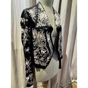 Heavily embroidered silk crop jacket NWOT Size M /L